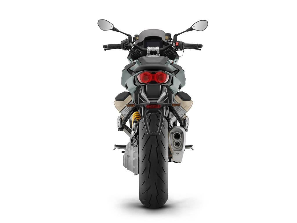 Moto Guzzi V100 MANDELLO S PFF 2025