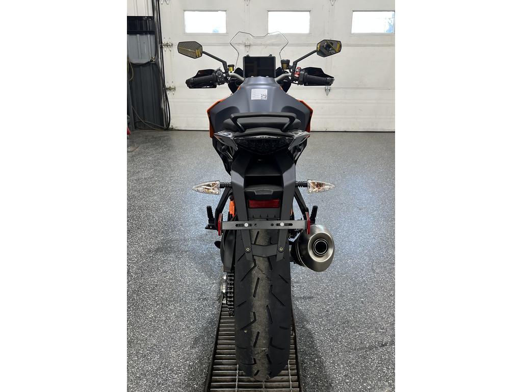 KTM 1290 DUKE GT 2024