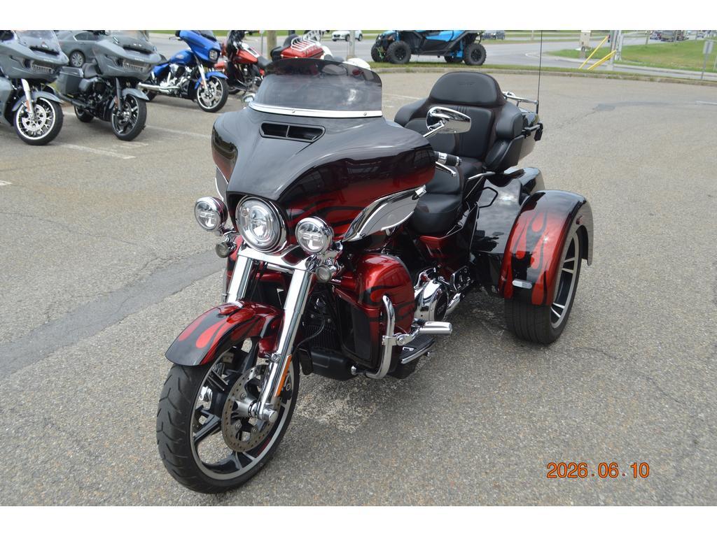 Harley-Davidson FLHTCUTGSE 2022