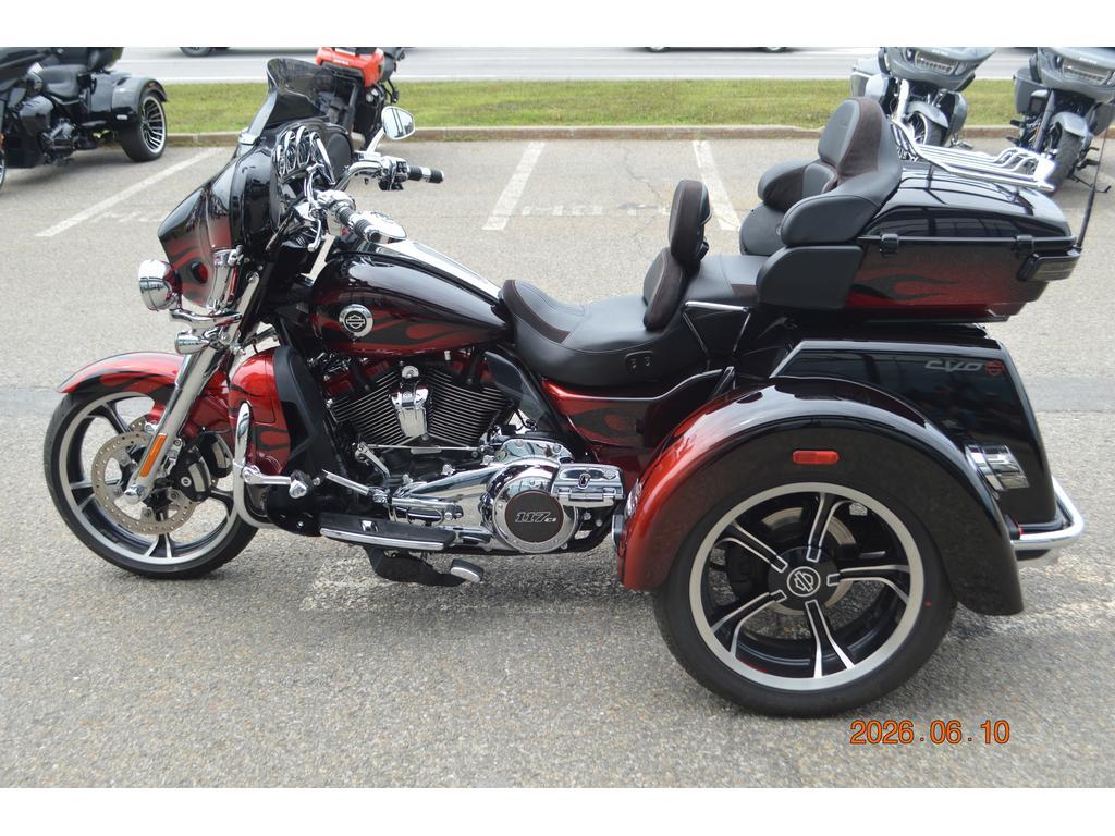 Harley-Davidson FLHTCUTGSE 2022