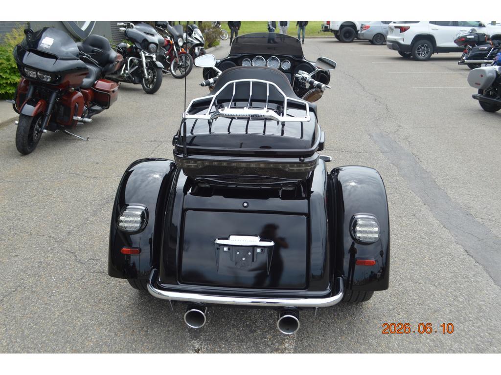 Harley-Davidson FLHTCUTGSE 2022