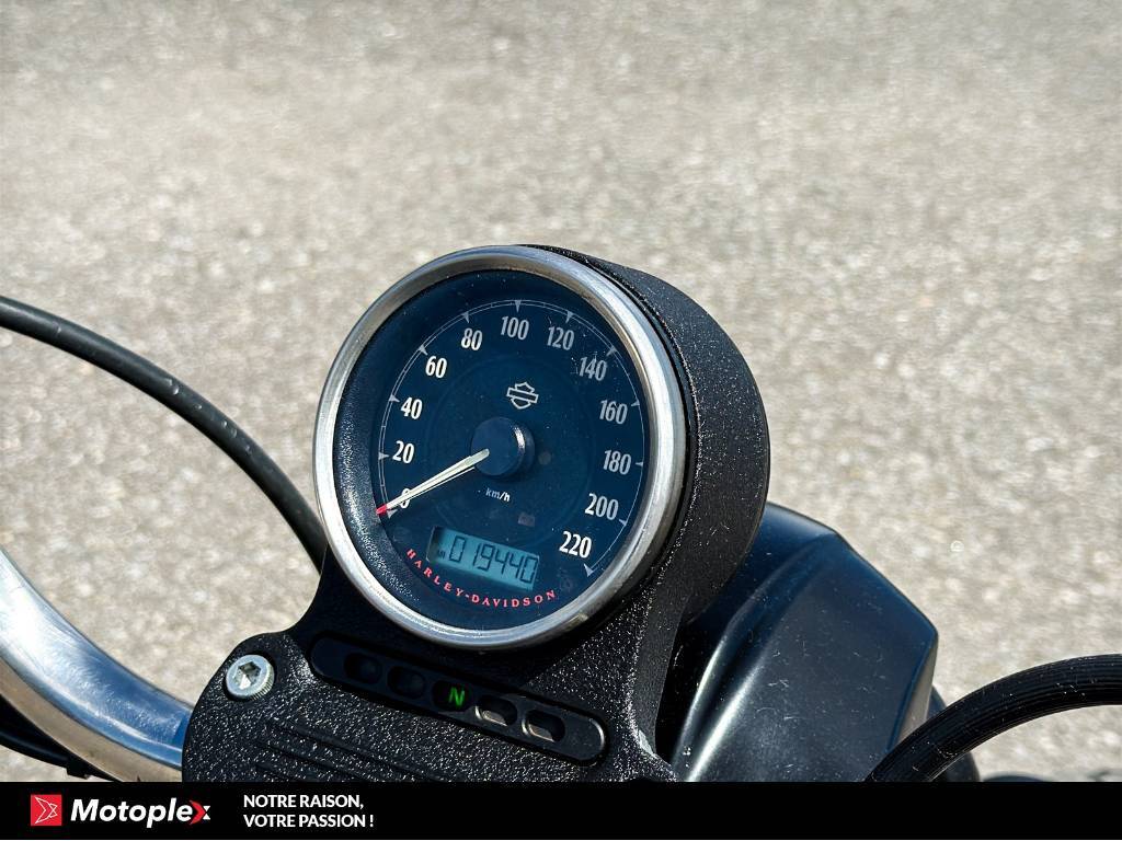 Harley-Davidson SPORTSTER 883 IRON XL883 2018