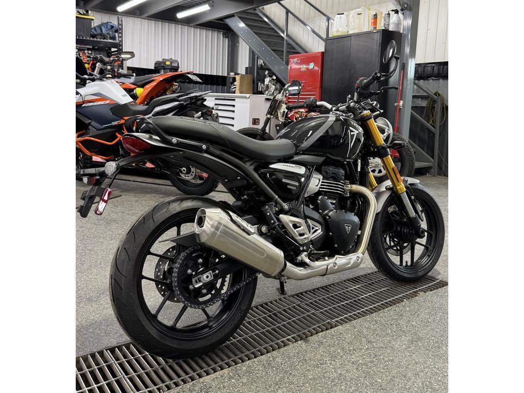Triumph SPEED 400 NOIR 2026