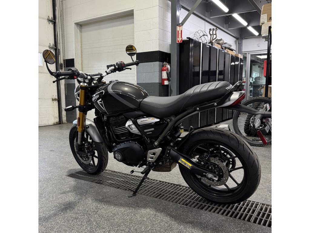 Triumph SPEED 400 NOIR 2026