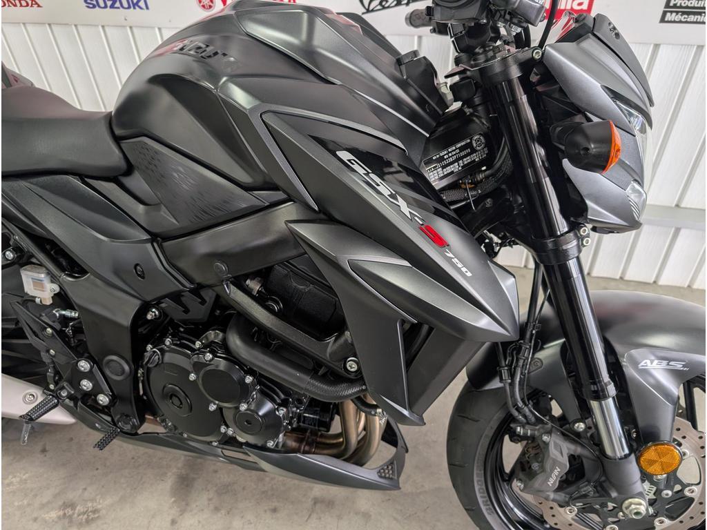 Suzuki GSX-S750 2023