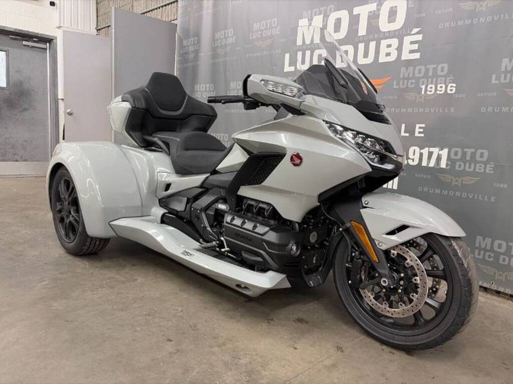 Honda GL1800 Goldwing Tour DCT California Trike 2026