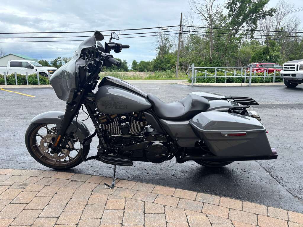 Harley-Davidson FLHXST Street Glide 2022