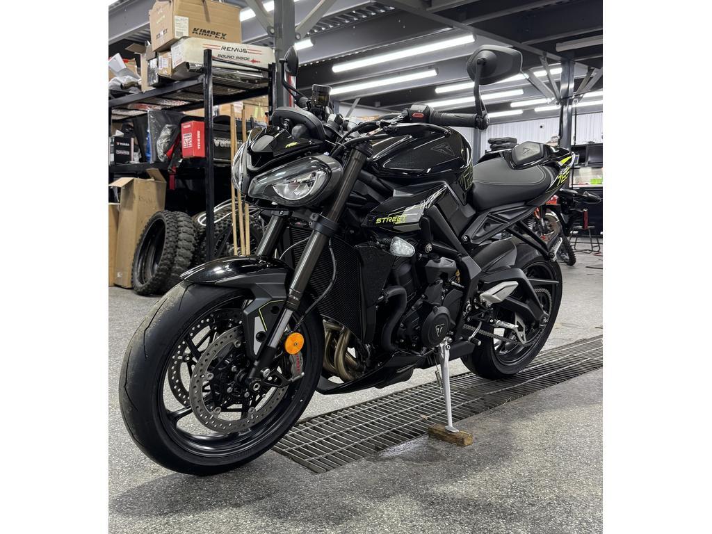 Triumph STREET TRIPLE 765 RS 2026