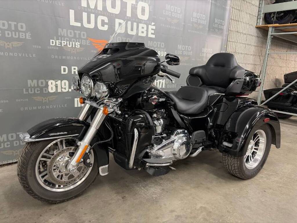 Harley-Davidson FLHTCUTG Tri Glide Ultra 2024