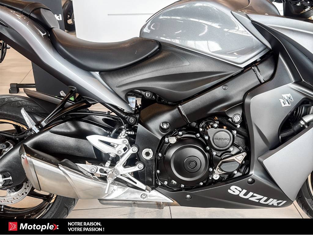 Suzuki GSX-S1000 2016