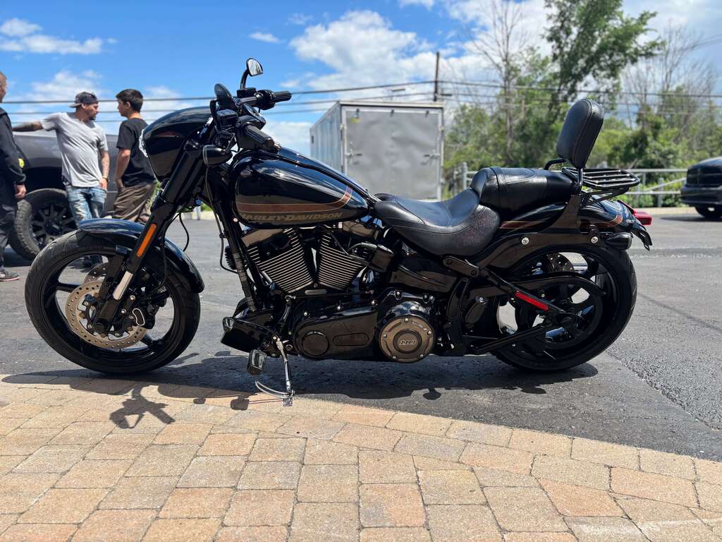Harley-Davidson Breakout 2016