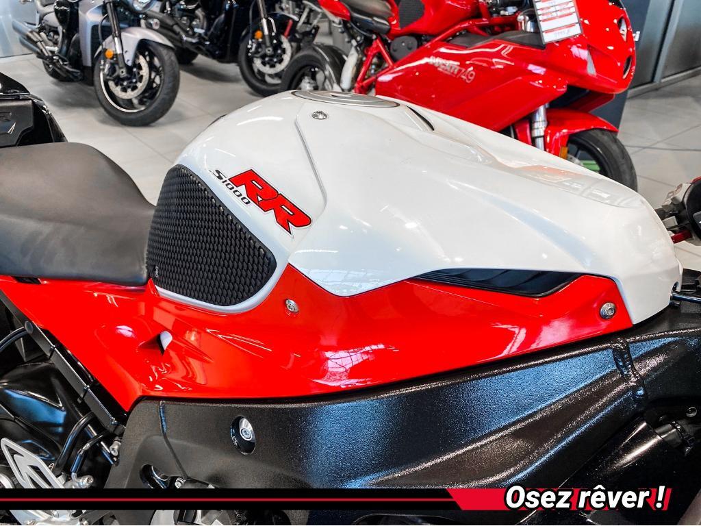 BMW S1000RR AKRAPOVIC 2017