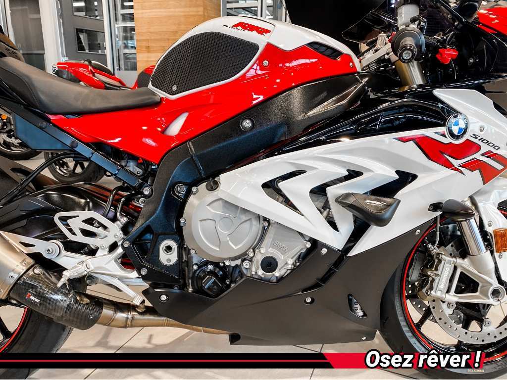 BMW S1000RR AKRAPOVIC 2017
