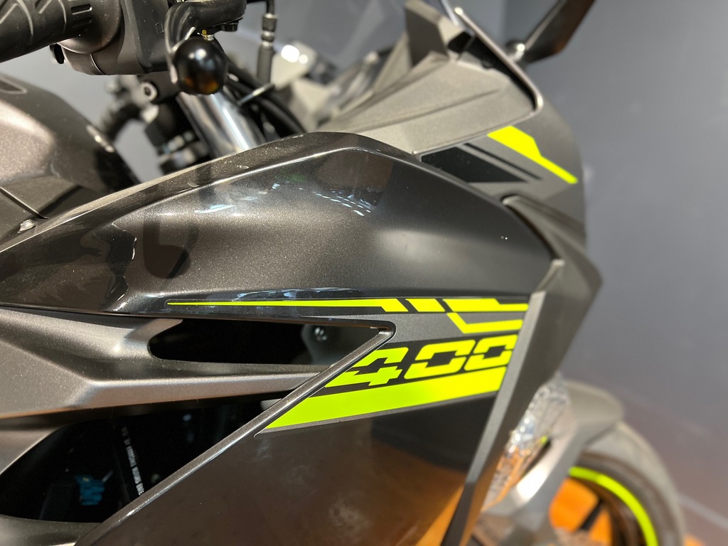 Kawasaki Ninja 400 2021