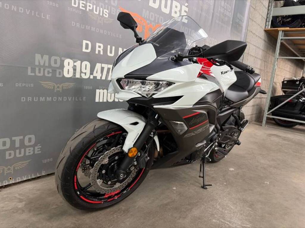 Kawasaki Ninja 650 ABS 2023