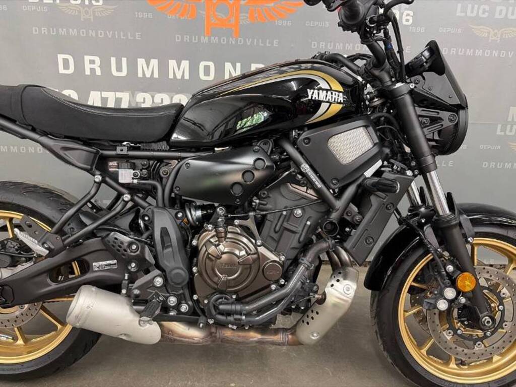 Yamaha XSR700 2023
