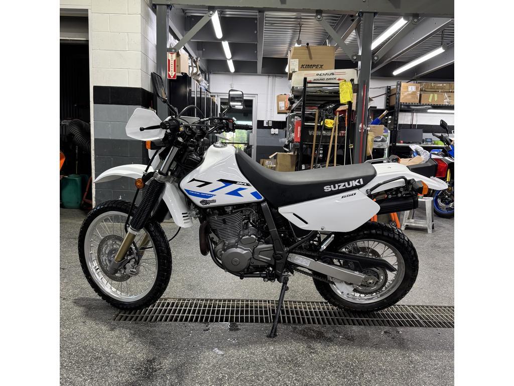 Suzuki DR650 2026