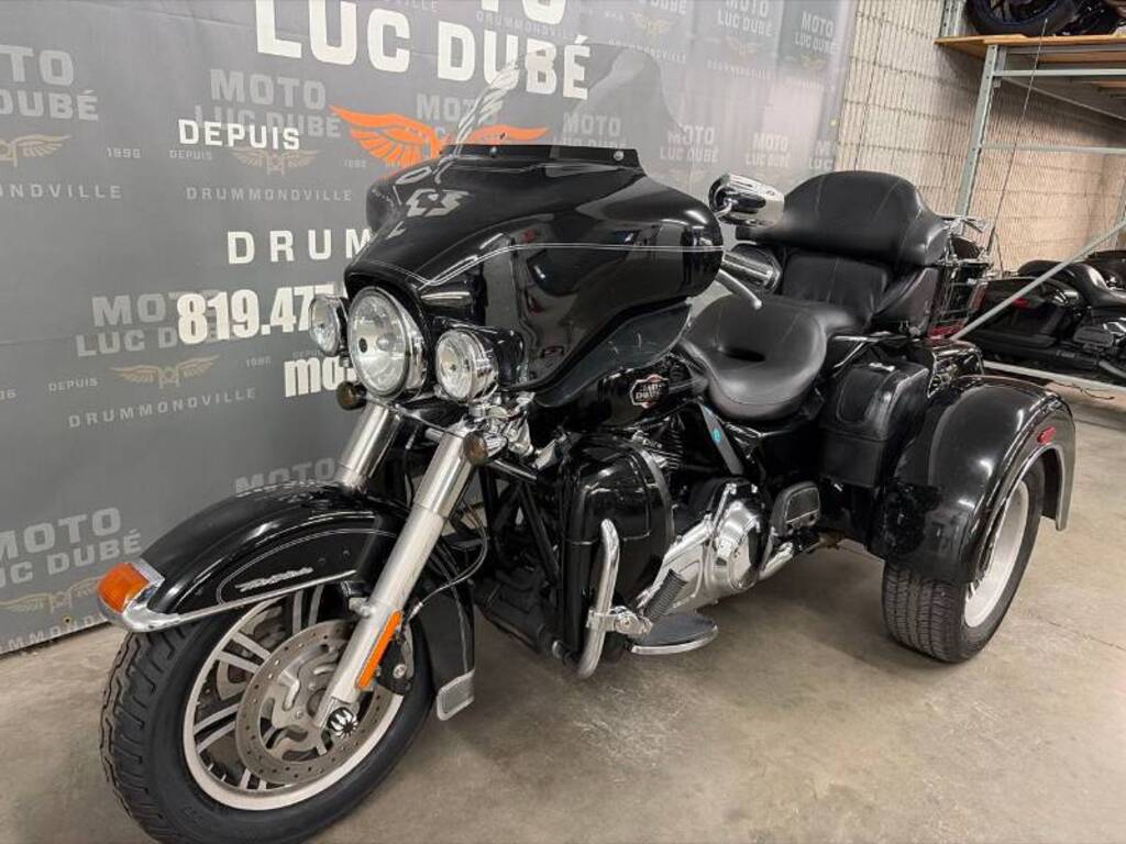 Harley-Davidson FLHTCUTG Tri Glide Ultra 2013