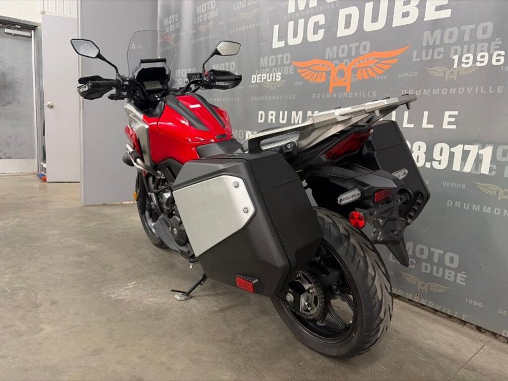Honda NC750X DCT 2022