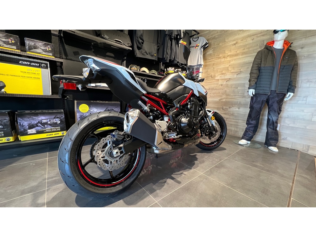 Kawasaki Z900 ABS 2022