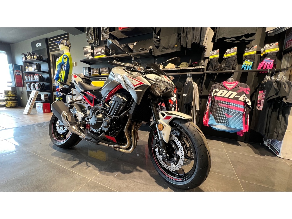 Kawasaki Z900 ABS 2022