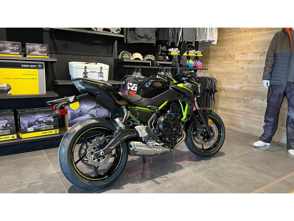 Kawasaki Z650 2022