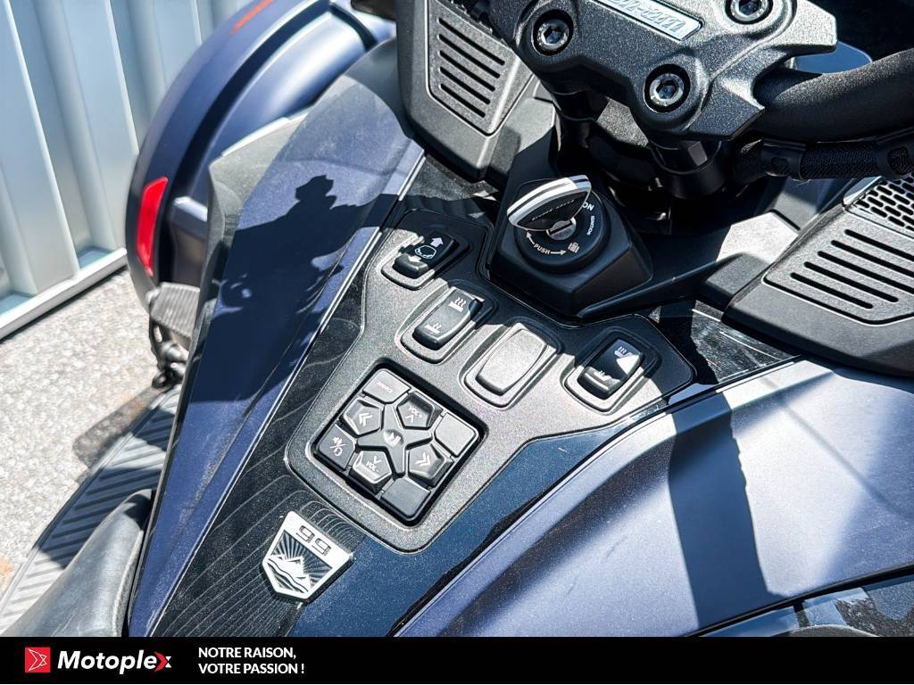Can-Am SPYDER RT LIMITED SEA TO SKY 2022