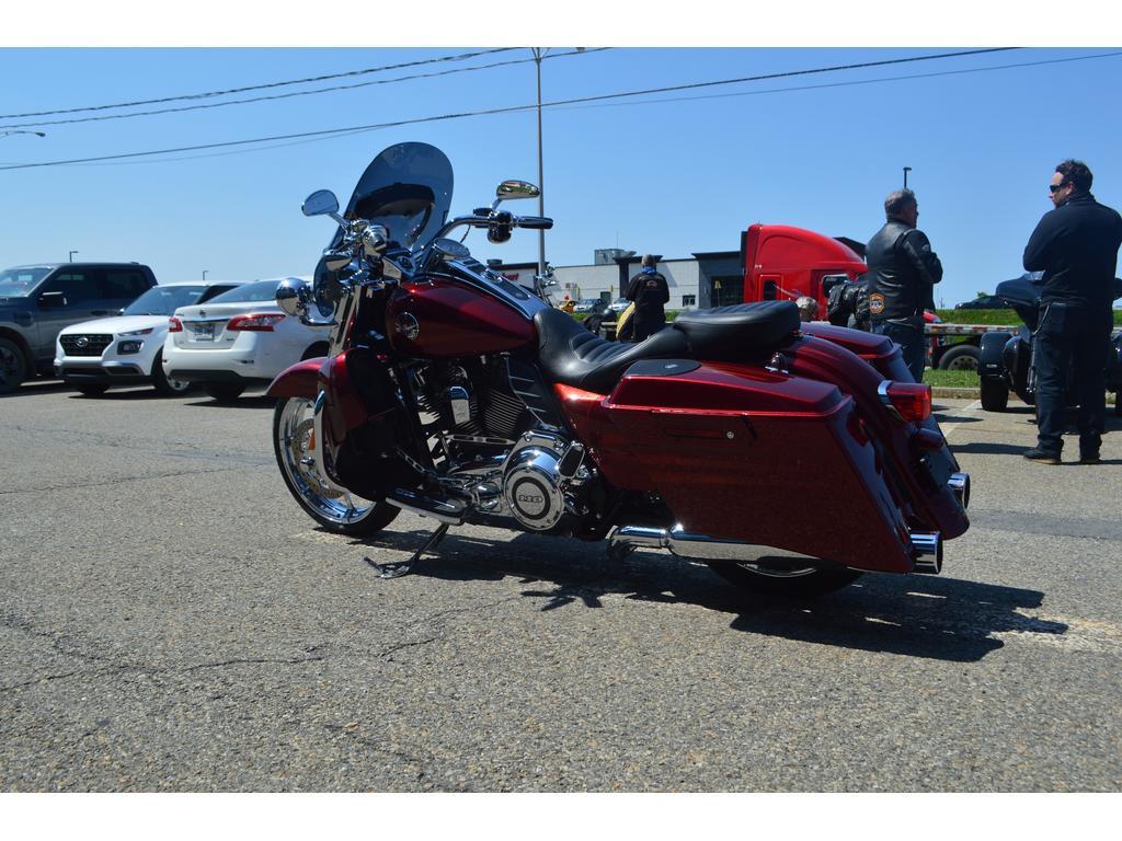 Harley-Davidson FLHRSE3 2013