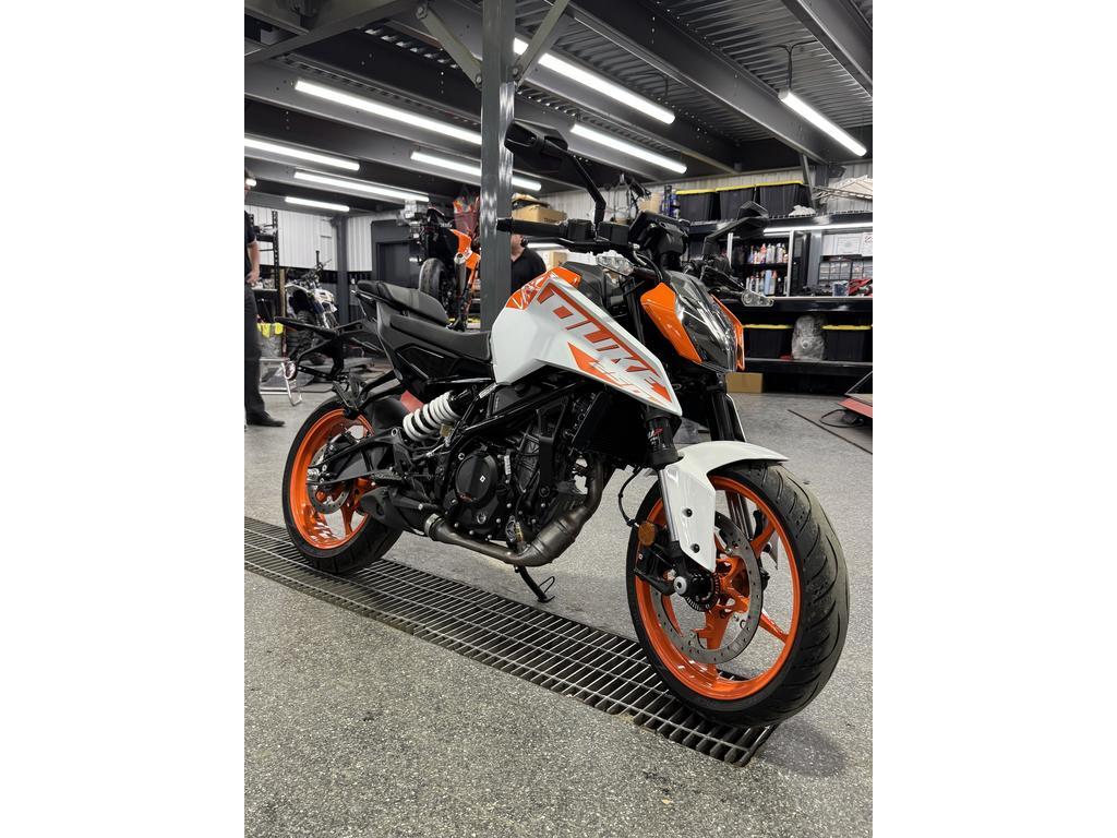 KTM 250 DUKE 2024