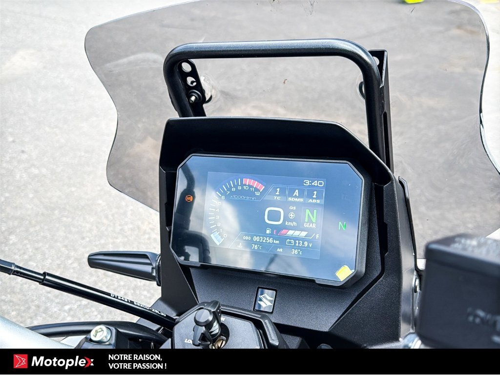 Suzuki VSTROM 800 *3256 KM* 2025