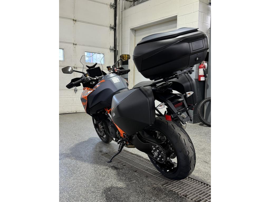 KTM SUPER DUKE GT 2024