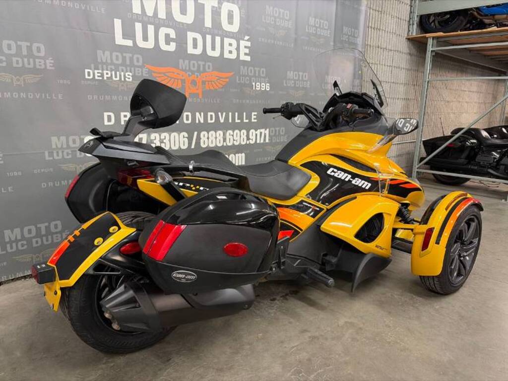 Can-Am Spyder ST-S 2013