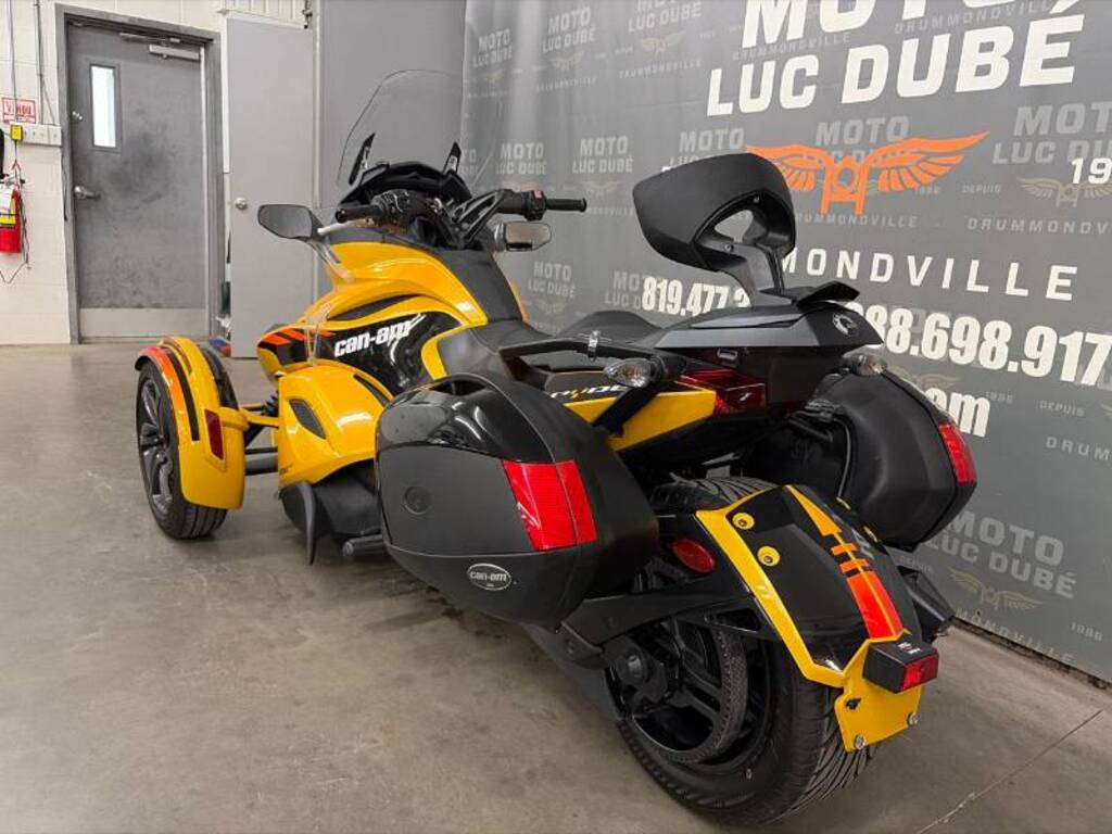 Can-Am Spyder ST-S 2013