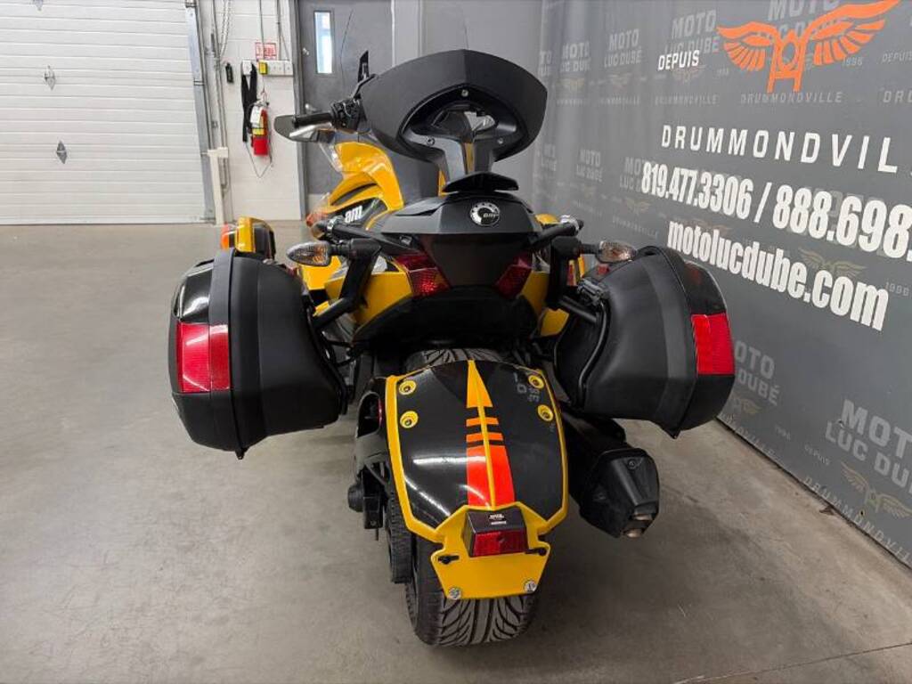 Can-Am Spyder ST-S 2013