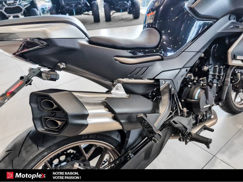 CFMOTO NK 800 2024