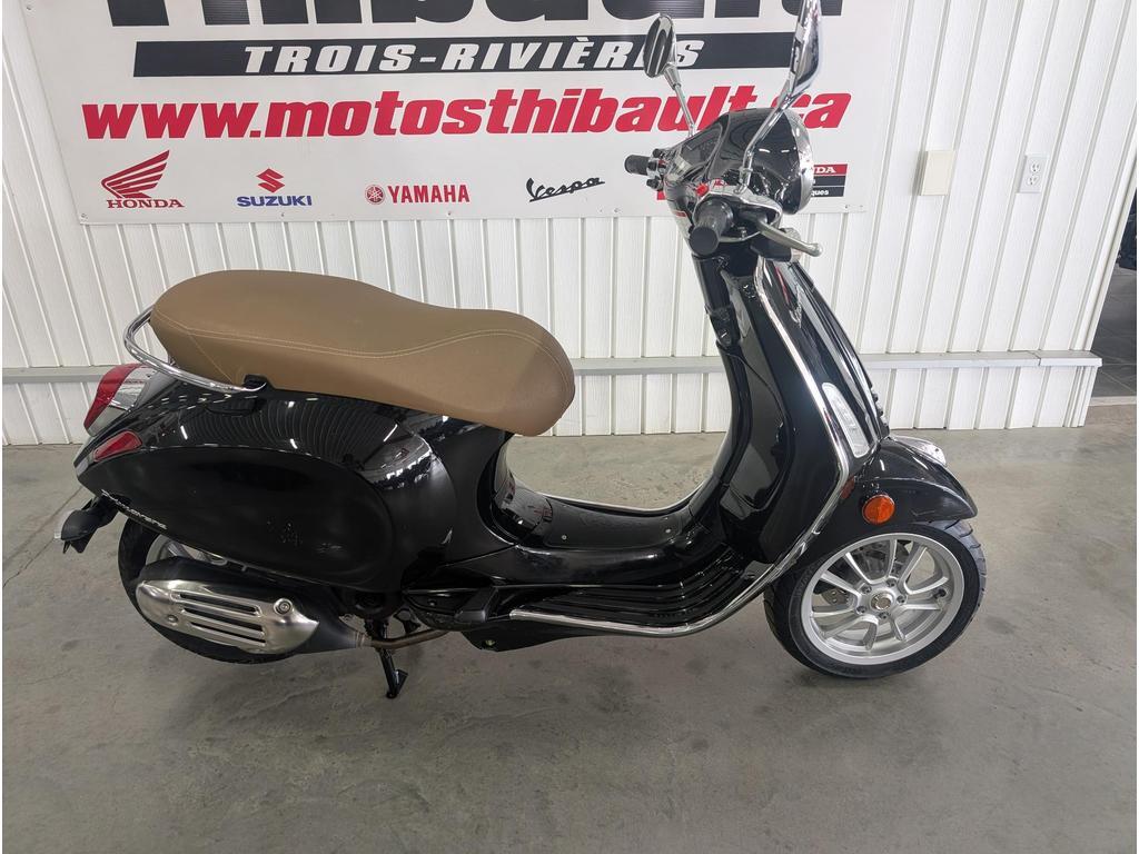 Vespa Primavera 50 2021