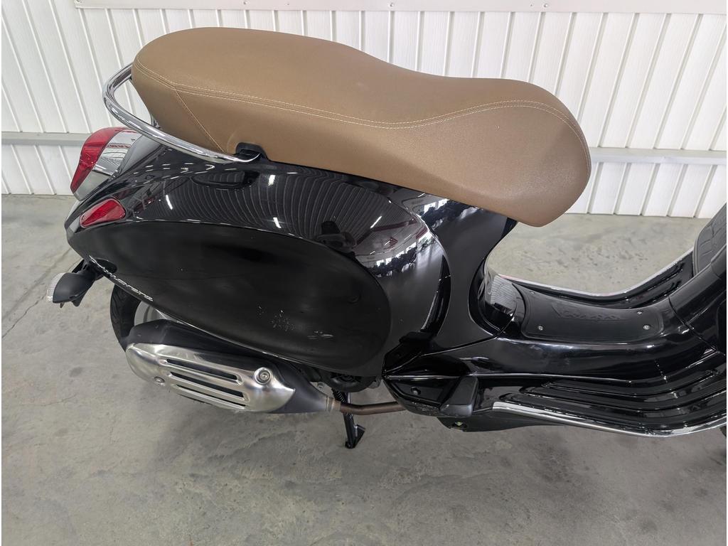 Vespa Primavera 50 2021