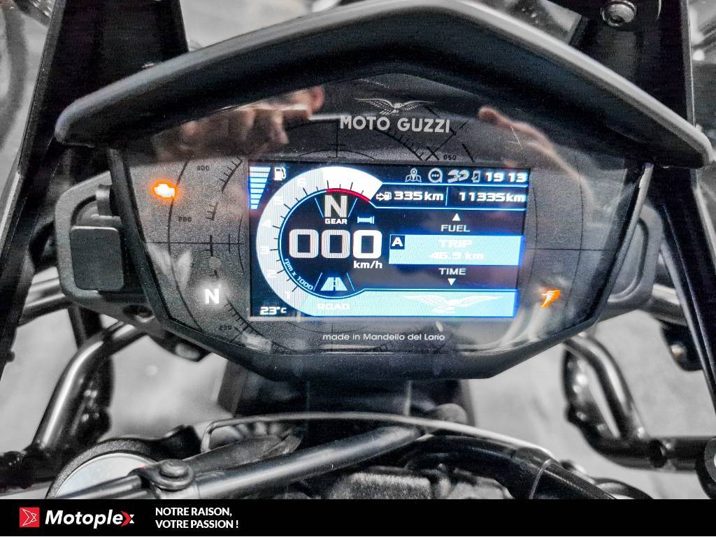 Moto Guzzi V85TT TRAVEL EDITION 2023
