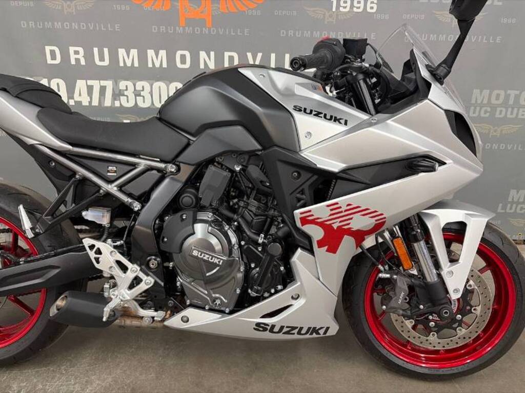 Suzuki GSX-8R 2024