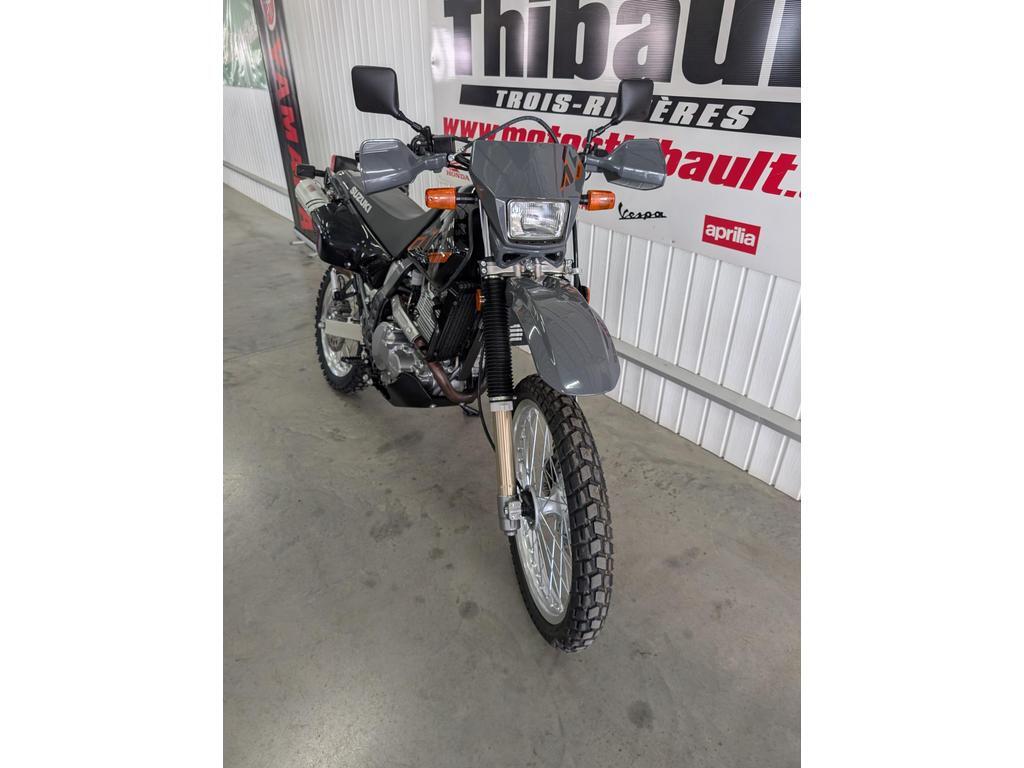 Suzuki DR650 2025