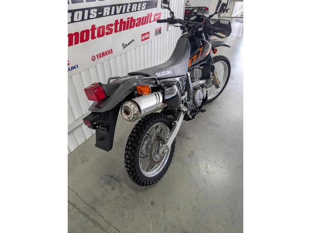 Suzuki DR650 2025