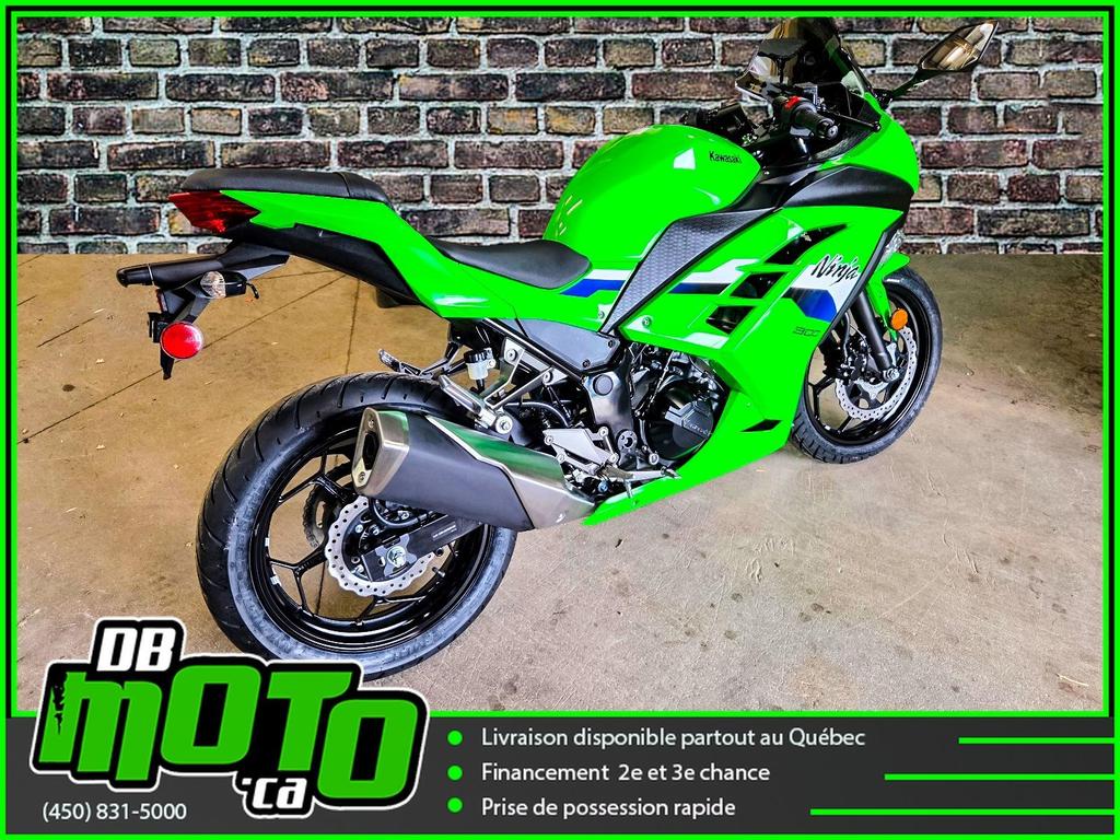 Kawasaki NINJA 300 2026