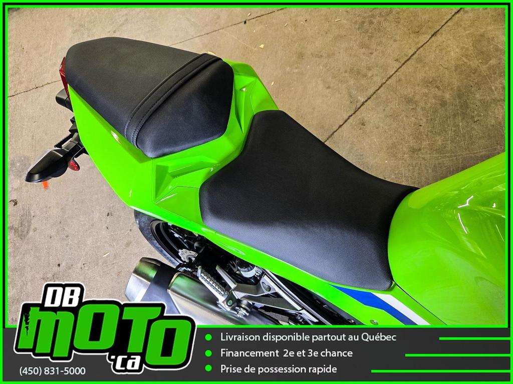 Kawasaki NINJA 300 2026