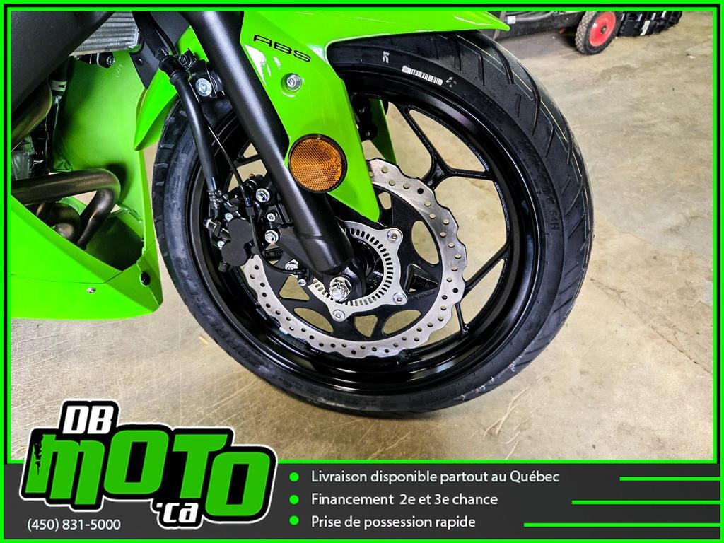 Kawasaki NINJA 300 2026