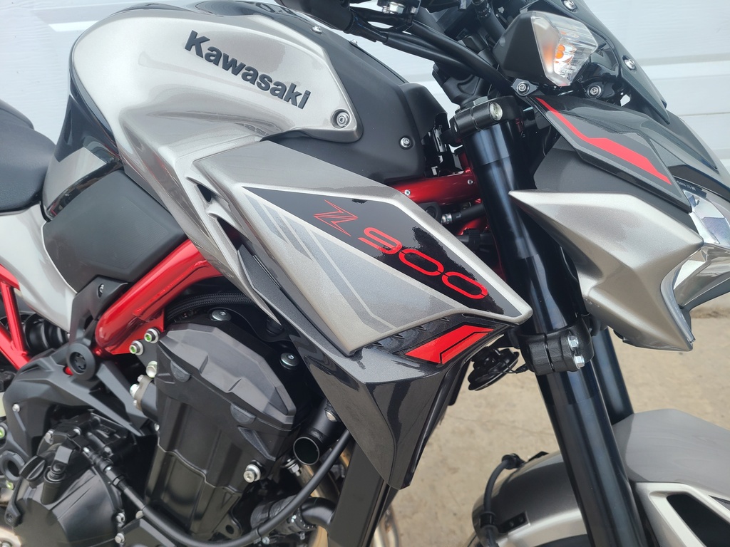 Kawasaki Z900 ABS 2023