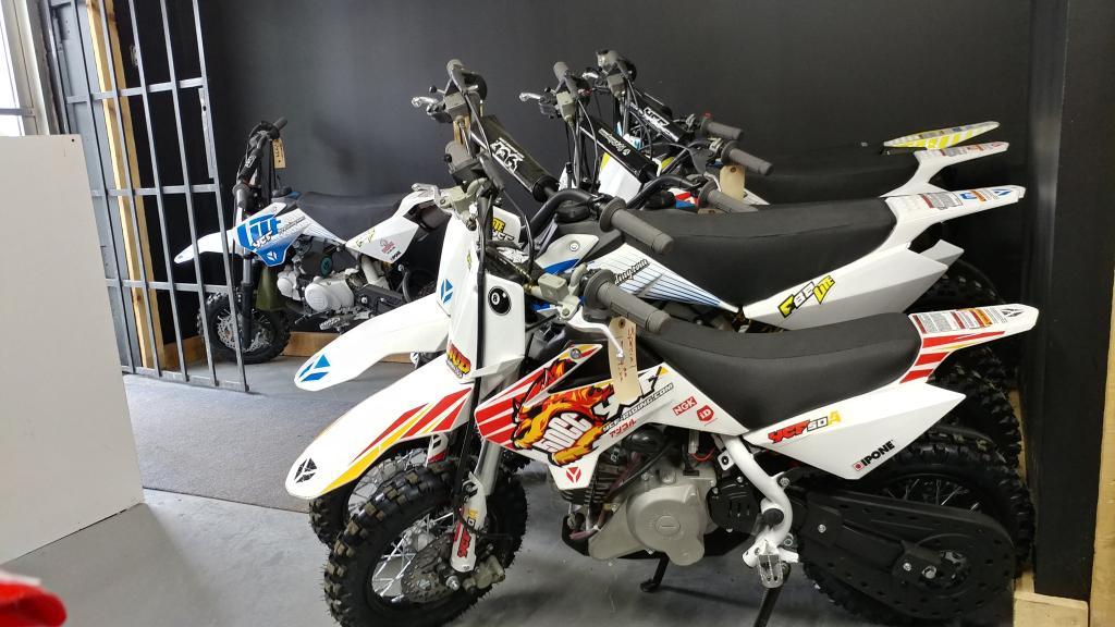 Dirt bike Tao DBX1 2023 140cc manuel 4 vitesses EN SPÉCIAL