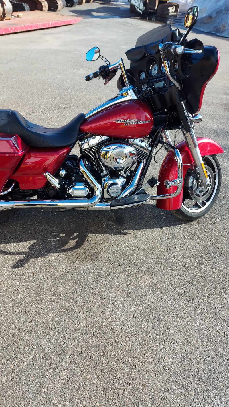 MOTO HARLEY DAVIDSON FLHX 2012 , BANC DOUBLE , CHROME , VENTE DE PARTICULIER * 418-932-6595 *