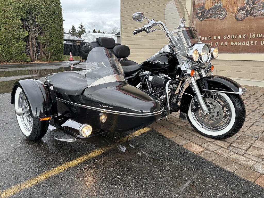 Harley-Davidson FLHRC Road King Classic 2004