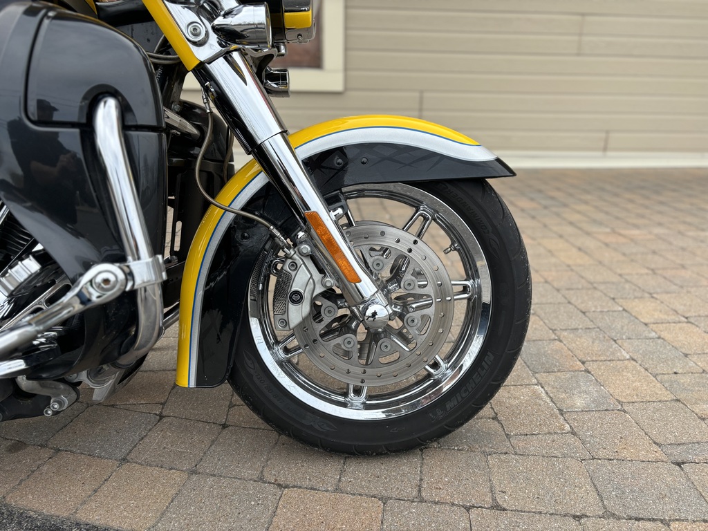 Harley-Davidson CVO Electra Glide Ultra 2012