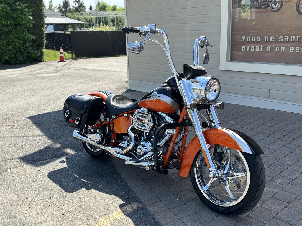 Harley-Davidson FLSTSE CVO Softail Convertible 2010